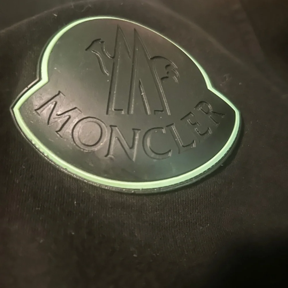 Moncler hoodie men, it does come with a tare near the pocket but can be fixed. - Picture 2 of 4